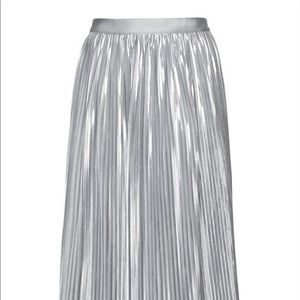 Banana Republic pleated midi skirt silver